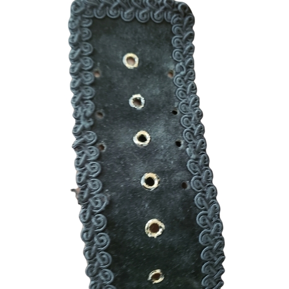 3X HP.  Vintage Classic Chanel Belt T8128 - Picture 7 of 14